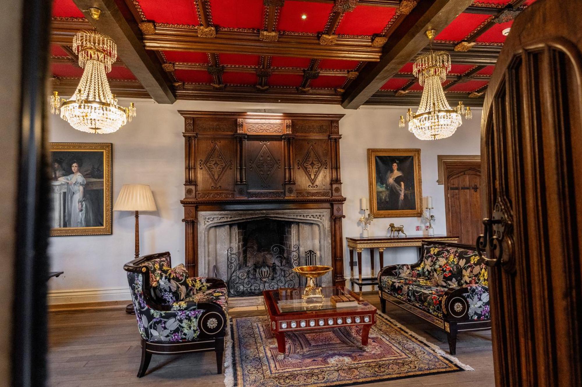 Weston Manor Hotel ภายนอก รูปภาพ