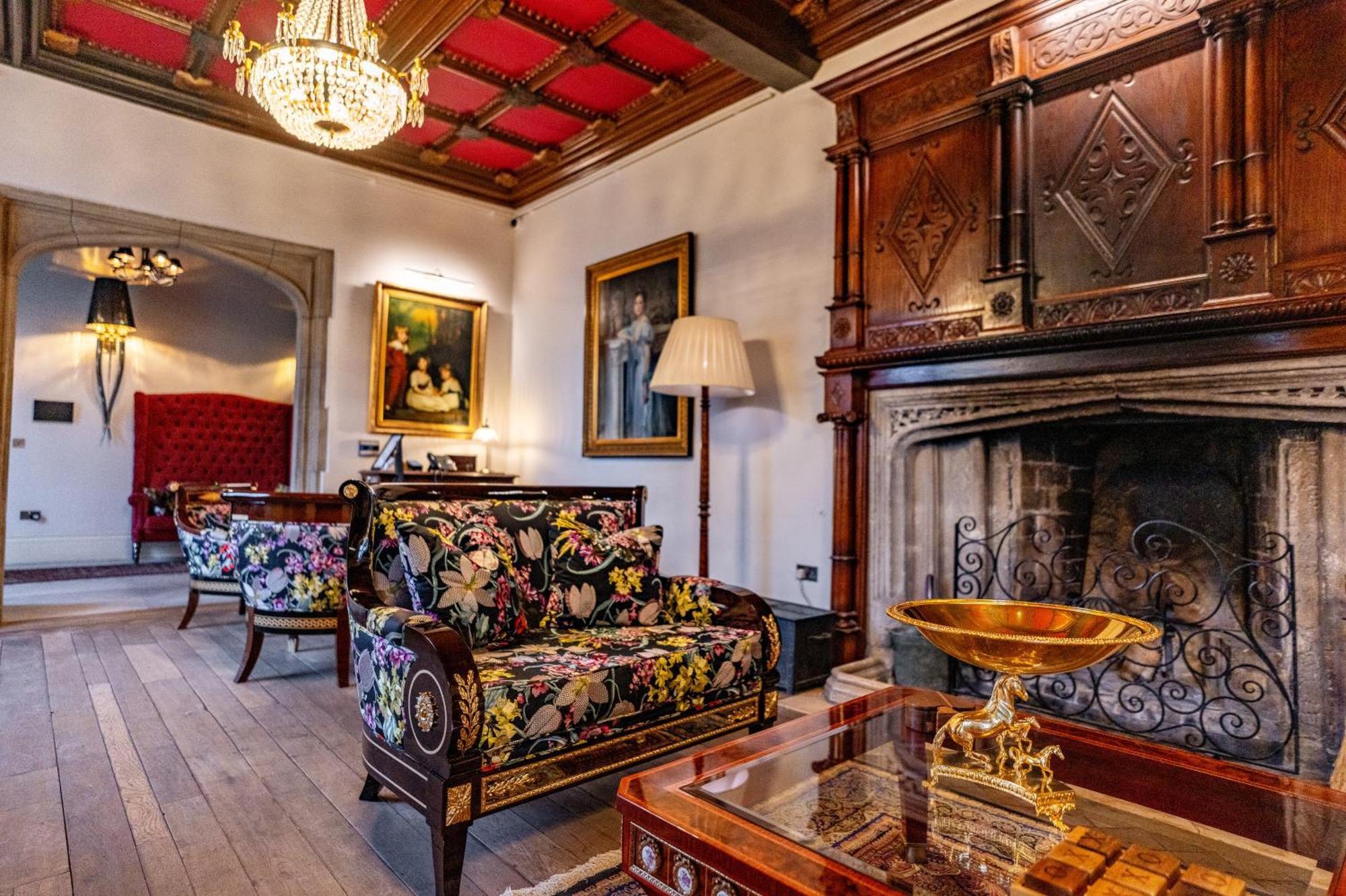 Weston Manor Hotel ภายนอก รูปภาพ