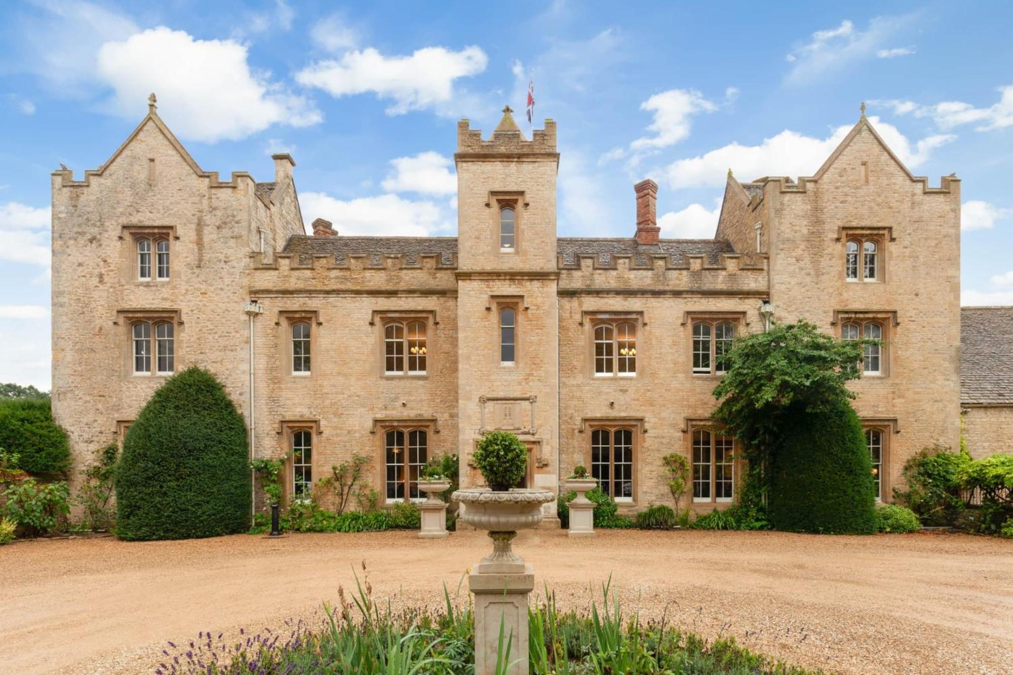 Weston Manor Hotel ภายนอก รูปภาพ